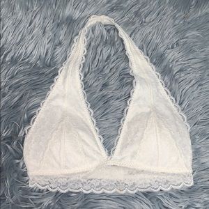 Hollister ( Gilly Hicks ) bralette